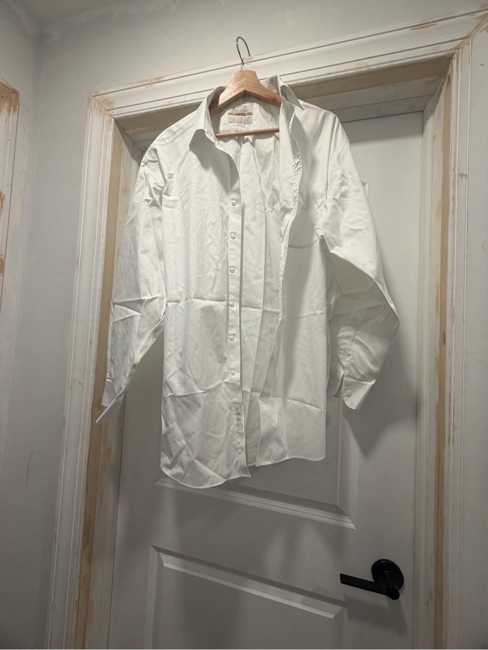 Roundtree & Yorke White Long-Sleeve Dress Shirt